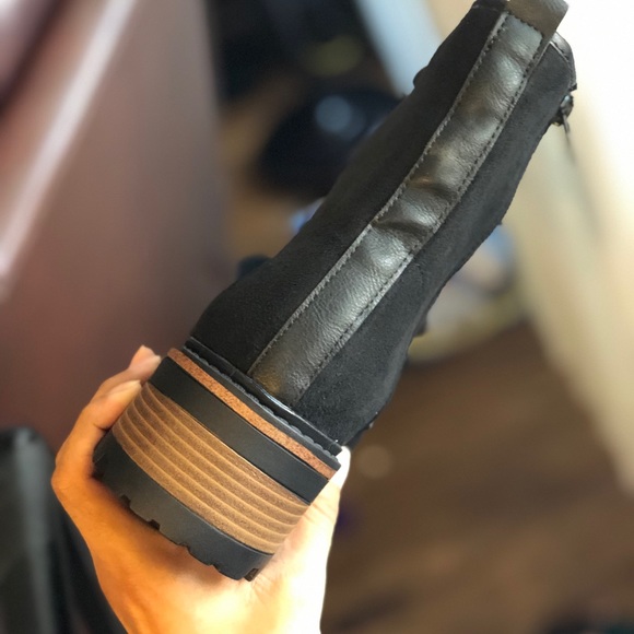 RESTOCKED♥️Vegan Lace Up Combat Military Boots - Picture 4 of 6